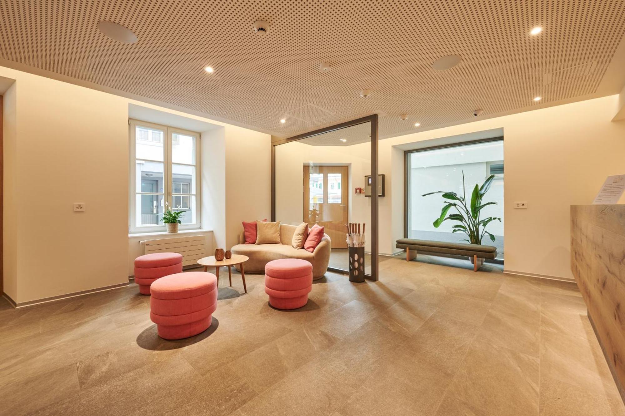 Aparthotel Krone - Self Check-In Unterseen Экстерьер фото