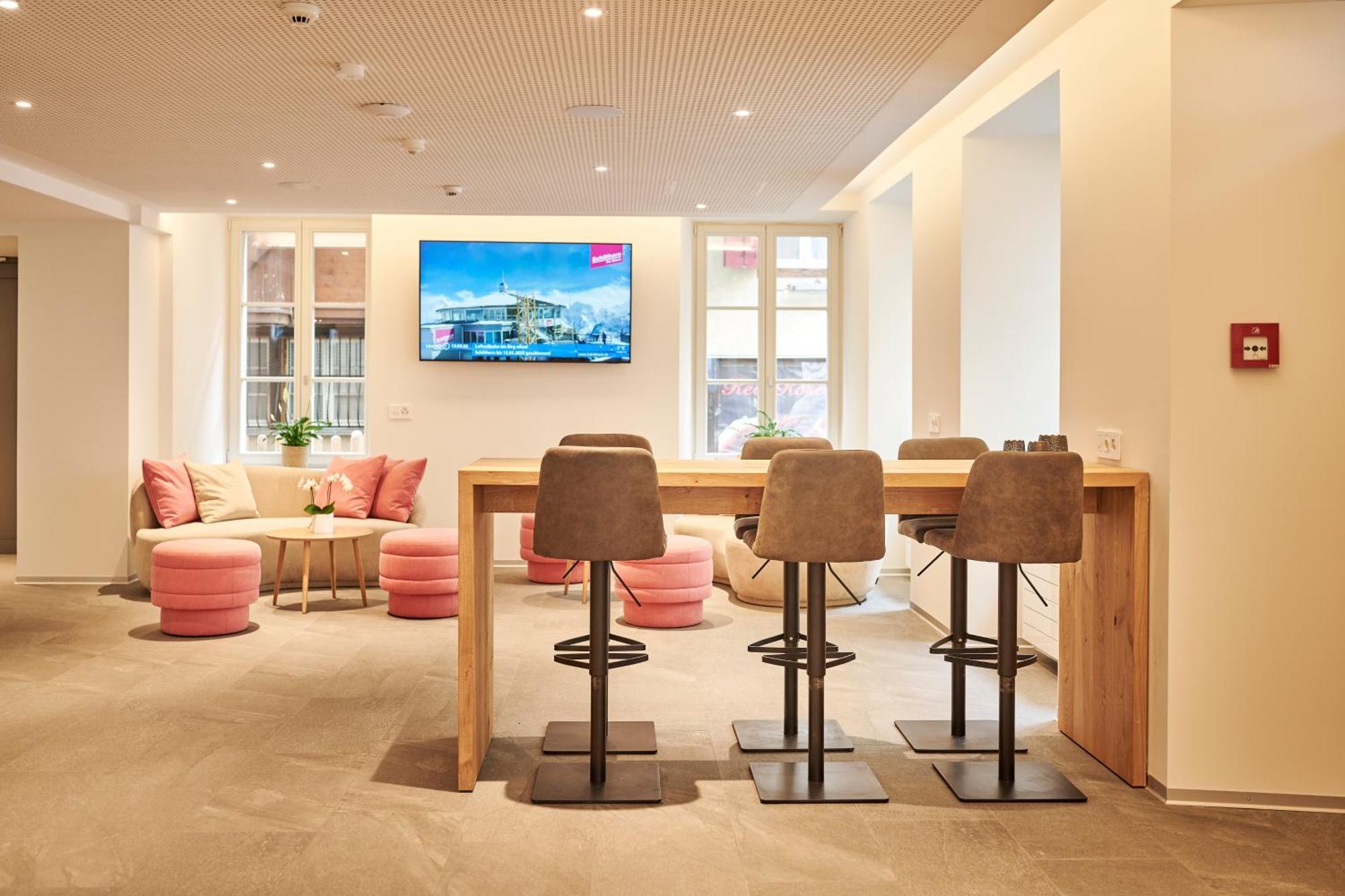 Aparthotel Krone - Self Check-In Unterseen Экстерьер фото