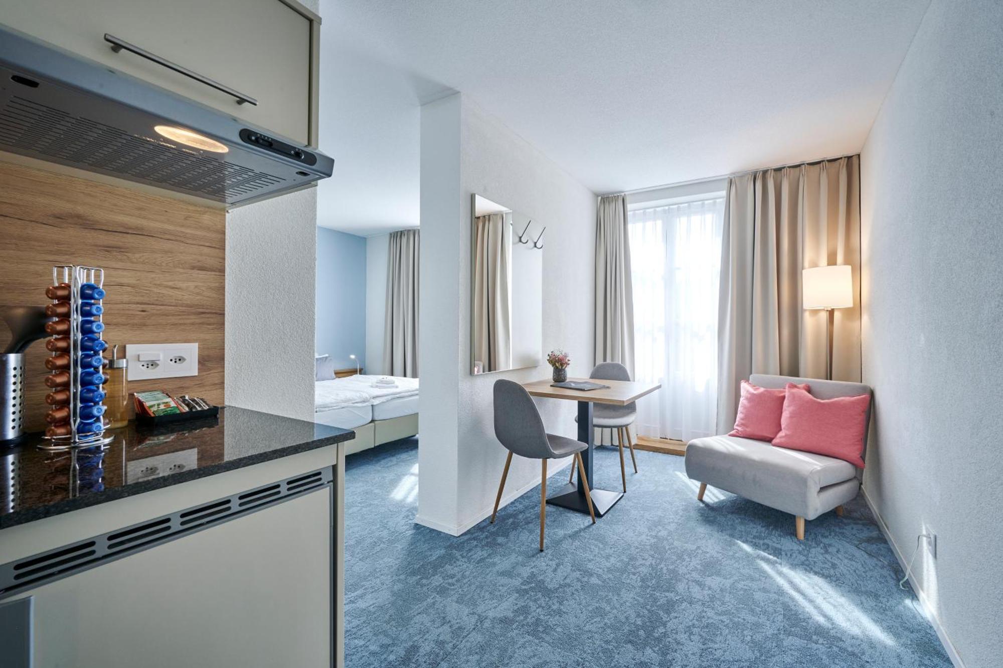 Aparthotel Krone - Self Check-In Unterseen Экстерьер фото