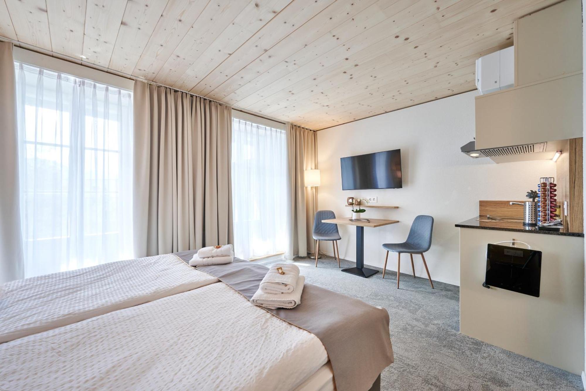 Aparthotel Krone - Self Check-In Unterseen Экстерьер фото